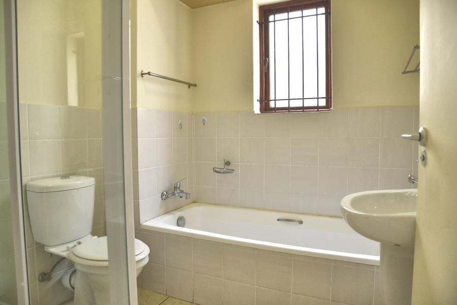 To Let 2 Bedroom Property for Rent in Dennesig Western Cape